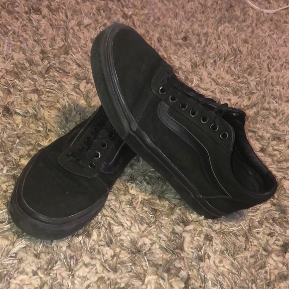 plain black leather vans